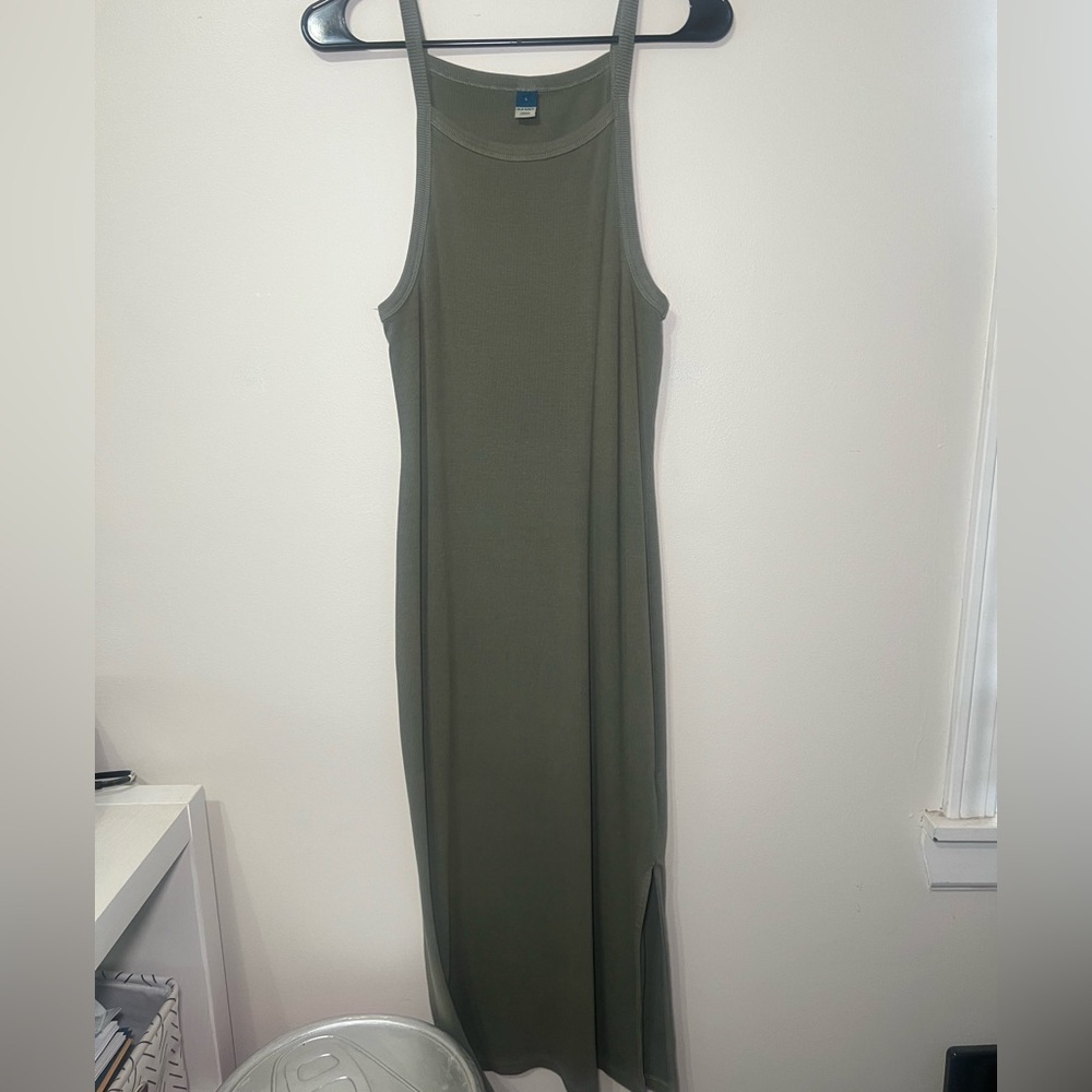 Sleeveless Olive Green Maxi Dress